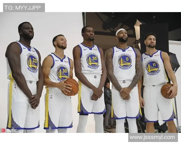 2016年NBA勇士与奇才激战回顾:精彩瞬间与赛季亮点分析 2016年NBA勇士与奇才激战回顾:精彩瞬间与赛季亮点分析