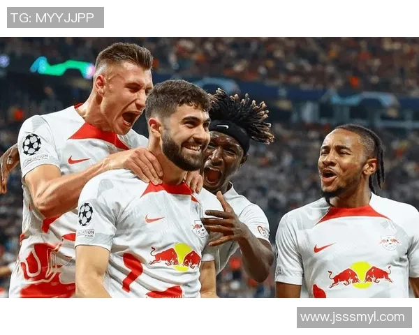 拜仁与红牛鏖战90分钟终场平局双方均未能破门得分